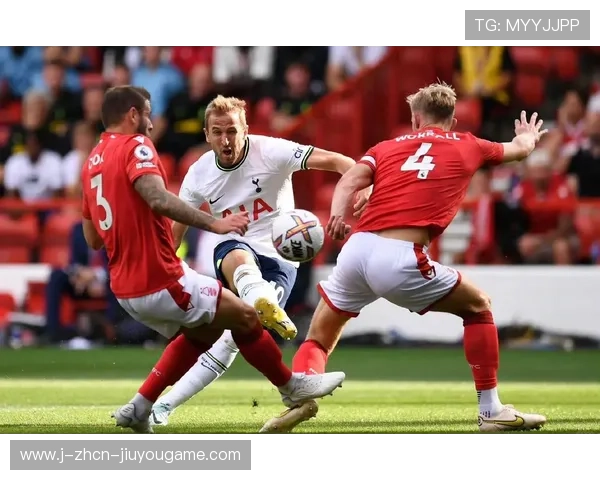 凯恩巧妙扯动给热刺创造巨大空间